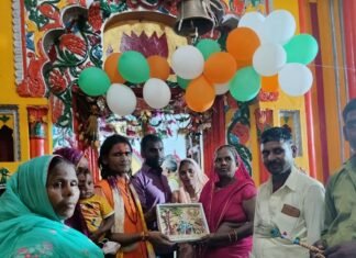 सीताद्वार मंदिर में कन्हैया छठी का आयोजन:इकौना में 2 हजार श्रद्धालु पहुंचे, प्रसाद भी ग्रहण किया