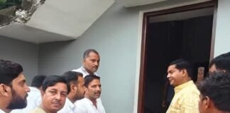 दिवंगत वैज्ञानिक अमन के घर पहुंचे सदर विधायक:परिजनों से मिलकर दुख जताया, ढांढस बंधाया