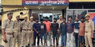 चंदौली में भैंस चोर गिरोह का पर्दाफाश, 8 आरोपी गिरफ्तार, पिकअप समेत चोरी की भैंस और नकदी बरामद
