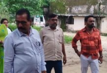 दिवंगत प्रधान प्रतिनिधि के परिवार को दी 51हजार की मदद:बनकटी के ब्लॉक प्रमुख प्रतिनिधि ने बरहआ के सुरेंद्र कुमार के परिवार को आर्थिक सहायता दी