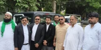 UP: सहारनपुर कलेक्ट्रेट मस्जिद प्रकरण, AIMIM डेलिगेशन ने कमिश्नर को सौंपा ज्ञापन, कार्रवाई पर उठाए सवाल
