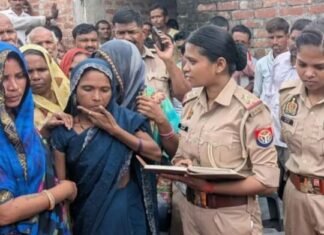 बहराइच में घर में दुपट्टे के सहारे लटकी मिली विवाहिता, मौत से मचा हड़कंप