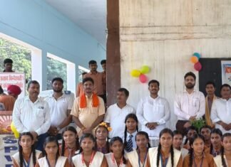 मिहींपुरवा में युवा-संवाद प्रतियोगिता:वाद-विवाद प्रतियोगिता में भारत की विविधता और एकता पर मंथन किया