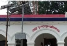 पुरंदरपुर में 7 साल की बच्ची संदिग्ध हालत में अचेत:गोरखपुर मेडिकल कॉलेज में भर्ती, जिंदगी और मौत से जूझ रही बच्ची; पुलिस जांच में जुटी।