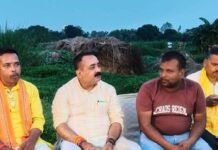 काली माता मंदिर के भंडारे में पहुंचे पूर्व विधायक:पैडा में श्रद्धालुओं से की मुलाकात, प्रसाद ग्रहण कर सभी के स्वस्थ रहने की कामना की