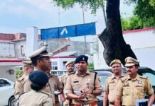 डीआईजी संजीव त्यागी ने छावनी थाने का औचक निरीक्षण किया:बाढ़ प्रभावित इलाकों का भी दौरा कर सुरक्षा व राहत व्यवस्था पर दिए निर्देश
