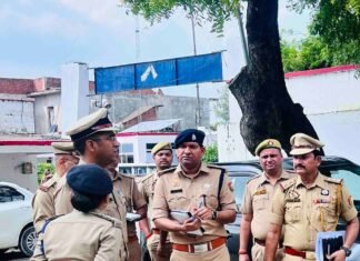 डीआईजी संजीव त्यागी ने छावनी थाने का औचक निरीक्षण किया:बाढ़ प्रभावित इलाकों का भी दौरा कर सुरक्षा व राहत व्यवस्था पर दिए निर्देश