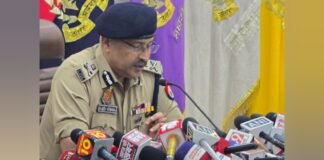 जंतर-मंतर प्रदर्शन मामले में बड़ी कार्रवाई, डीजीपी की निगरानी में दो पुलिसकर्मी निलंबित