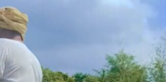बस्ती में जलकुंभी से पटी मनोरमा नदी की निषाद समाज:ग्रामीणों ने बिना सरकारी मदद के 500 मीटर हिस्सा साफ किया