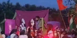 नवाबगंज में गाजे-बाजे के साथ श्रीकृष्ण की मूर्तियों का विसर्जन:देवरा सगरा ताल में देर शाम तक चला सिलसिला, श्रद्धालुओं में दिखा उत्साह