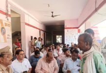 लालगंज थाने में समाधान दिवस:थानाध्यक्ष ने पुलिस और राजस्व के मामले सुलझाए, महिलाओं को तुरंत न्याय का निर्देश दिया