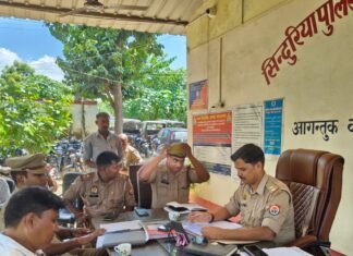 थाना समाधान दिवस में पहुंचे 6 मामले:सिंदुरिया में सभी शिकायतें राजस्व विभाग से जुड़ीं; टीम बनाकर निस्तारण के निर्देश