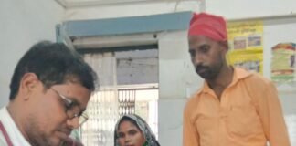 PHC बनकटी में आरोग्य मेले का आयोजन:8 गांवों से पहुंचे मरीज; डॉक्टर ने किया स्वास्थ्य परीक्षण, ब्लड जांच और एक्स-रे की सुविधा भी मिली