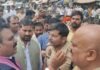 बहराइच में सपा नेताओं के काफिले को पुलिस ने रोका:विनोद साहनी की हत्या के विरोध में मुलाकात के लिए जाते समय हुआ मामला