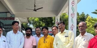 ग्रामीण पत्रकार एसोसिएशन की रुधौली में हुई बैठक, मंडल अध्यक्ष:तहसील अध्यक्ष अरुण कुमार मिश्र की अध्यक्षता में हुई, संगठन को मजबूत करने पर जोर
