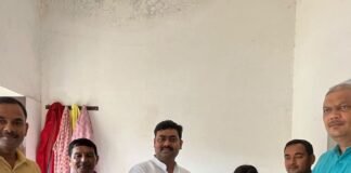 दुबौलिया की अंकिता यादव बनीं जूनियर असिस्टेंट:पूर्व सीएम अखिलेश के लैपटॉप से की तैयारी, विधायक ने किया सम्मानित