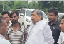 सांसद राम प्रसाद चौधरी ने बाढ़ प्रभावित क्षेत्रों का दौरा:अधिकारियों को राहत, बचाव और जरूरी सुविधाएं देने के निर्देश दिए