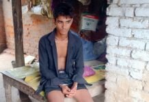 श्रावस्ती में बाइक खाई में पलटी, युवक घायल:पैर में गंभीर चोट, प्राथमिक उपचार जारी