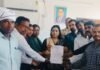 ग्राम रोजगार सेवकों ने मानदेय बढ़ाने समेत 4 मांगें रखीं:मिहींपुरवा में मुख्यमंत्री को संबोधित चार सूत्रीय ज्ञापन विधायक को सौंपा