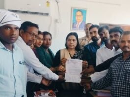 ग्राम रोजगार सेवकों ने मानदेय बढ़ाने समेत 4 मांगें रखीं:मिहींपुरवा में मुख्यमंत्री को संबोधित चार सूत्रीय ज्ञापन विधायक को सौंपा