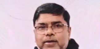 डीएम के आदेश के 10 महीने बाद भी वापसी नहीं:नौतनवा पालिका में तैनात लिपिक सोनौली में ही कर रहे काम