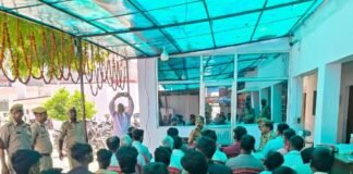 बस्ती छावनी में पीस कमेटी की बैठक:गणेश चतुर्थी, विश्वकर्मा पूजा और अनंत चतुर्दशी पर शांति व्यवस्था पर मंथन