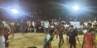 गोपिया में कबड्डी प्रतियोगिता का आयोजन:युवाओं ने बढ़-चढ़कर हिस्सा लिया, सोंगवा समेत 5 गांवों की टीमों ने दिखाया दमखम