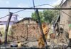 चूल्हे की चिंगारी से झोपड़ी में लगी आग:बेटी की शादी का सामान जला, 9 दिसंबर को होनी है शादी; प्रशासन करेगा मदद