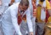 पूर्व विधायक बजरंग बहादुर सिंह ने किया यज्ञशाला का:भूमि पूजन,हरनामपुर चौराहे पर प्राचीन हनुमान मंदिर में रखी पक्की यज्ञशाला की नींव