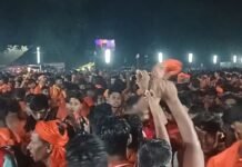 बोल बम के जयकारों से गूंजा भग्गड़वा:सरयू से जल लेकर बागेश्वरनाथ मंदिर के लिए निकले श्रद्धालु, पुलिस ने संभाली व्यवस्था