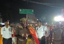 कजरी तीज पर सरयू घाटों से कांवड़ यात्रा शुरू:बहराइच में बोल बम के जयकारों से गूंजा हुजूरपुर क्षेत्र, श्रद्धालु शिवालयों की ओर रवाना