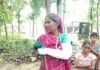बाइक से बचने के प्रयास में महिला गिरी,:दोबारा इलाज के लिए पैसे नहीं, प्रशासन से आर्थिक मदद की गुहार लगाई