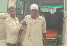 जमुनहा-बहराइच मार्ग पर बाइक ने साइकिल सवार को टक्कर मारी:हादसे में बाइक सवार दंपती और साइकिल सवार समेत तीन घायल