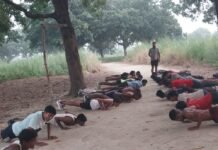 रिटायर्ड फौजी सुजीत युवाओं को दे रहे ट्रेनिंग:दुबौलिया में 5 साल में 20 से अधिक युवाओं फौज-पुलिस में हुए भर्ती