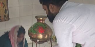 गणेश चतुर्थी पर मंदिरों में भीड़:महादेवरी के मंदिरों में विशेष पूजा, घरों में भी स्थापित की प्रतिमाएं
