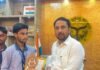 छात्रों ने नहर में कूदी महिला की जान बचाई:डीएम ने किया सम्मानित, राष्ट्रीय वीरता पुरस्कार के लिए भेजे जाएंगे नाम