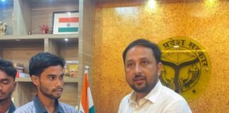 छात्रों ने नहर में कूदी महिला की जान बचाई:डीएम ने किया सम्मानित, राष्ट्रीय वीरता पुरस्कार के लिए भेजे जाएंगे नाम