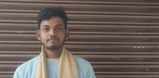 किस्त चुकाने के बाद भी मोबाइल लॉक:शाप पर युवक ने लगाए गंभीर आरोप, थाने में दी तहरीर
