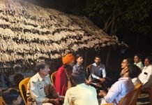 साउघाट में भाई की मौत के बाद चलाएंगे एंबुलेंस:गरीबों को मिलेगी निशुल्क सुविधा, एंबुलेंस नहीं मिलने से गई थी भाई की जान