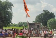 बस्ती में दुबौलिया कबड्डी का रोमांच:एक-एक अंक के लिए भिड़े खिलाड़ी