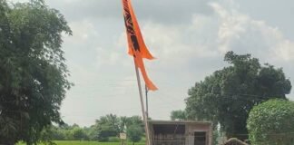 बस्ती में दुबौलिया कबड्डी का रोमांच:एक-एक अंक के लिए भिड़े खिलाड़ी