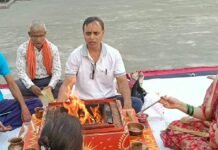 ‘बड़ा रविवार’ पर आर्य समाज में हुआ वैदिक सत्संग:यज्ञ के बाद किया सामूहिक सूर्य नमस्कार