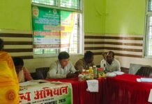 ग्रामीणों को एक ही जगह मिल रही सरकारी सेवाएं:गिलौला में सेवा सेतु अभियान के चौथे दिन लगा बहुउद्देशीय शिविर