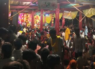 लक्ष्मण नगर में गणेश पूजा महोत्सव धूमधाम से मनाया गया:कलाकारों ने दी झांकी की प्रस्तुति, ग्रामीण हुए मंत्रमुग्ध