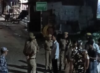 भारत-नेपाल सीमा पर सघन चेकिंग:हर आने-जाने वाले व्यक्ति की आईडी जांची