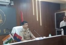 सोशल मीडिया से पुलिस- जनता के बीच बनेगा बेहतर तालमेल:महराजगंज में इन्फ्लुएंसर सम्मेलन, एसपी बोले- जनहित की जानकारी तेजी से पहुंचेगी; बनेगा व्हाट्सएप ग्रुप