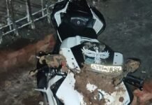 श्रावस्ती में नवनिर्मित कल्वर्ट में गिरा बाइक सवार युवक:रेडियम लाइट न होने से हुआ हादसा, स्थानीय लोगों ने सुरक्षा की मांग की