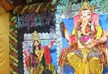 नासिरगंज के महादेवा शिवालय में गणेश पूजा:वैदिक मंत्रों से हवन-पूजन, देर रात होगी महाआरती