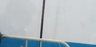 सड़क हादसे में युवक गंभीर घायल:मोबाइल दुकान जाते समय गंगापुर पुल के पास हुआ हादसा, परिजनों ने की कार्रवाई की मांग