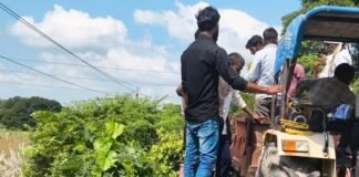 गौर में मूर्ति विसर्जन स्थल पर गंदगी:सफाई न होने से भक्तों को हुई परेशानी, प्रशासन से की व्यवस्था सुधारने की मांग
